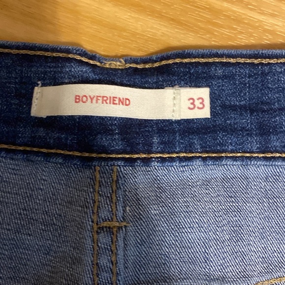 Bundle: Pink cotton top; size XL top & Levi’s size 16/33 cropped boyfriend jeans - Picture 3 of 7